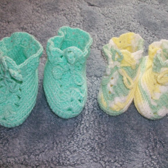Acrylic baby booties (#EV913) - Picture 2 of 6